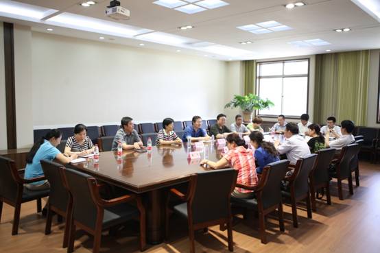 C:\Documents and Settings\Administrator\桌面\2013.6.27上海团校来访\IMG_3026.JPG